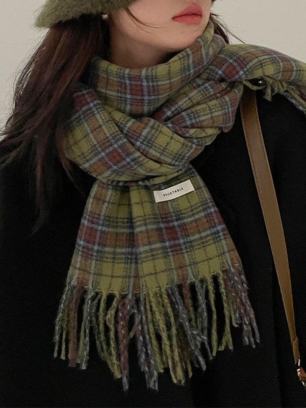 Pañuelo Vintage Verde Cuadros Flecos-1