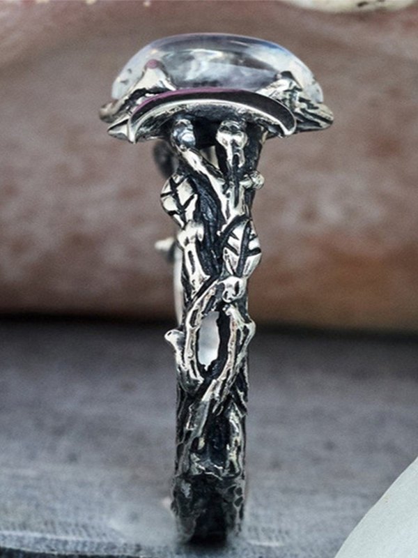 Anillo de luna creciente adornado con piedra-1