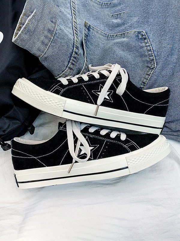 Zapatos planos con parche de pentagrama-1